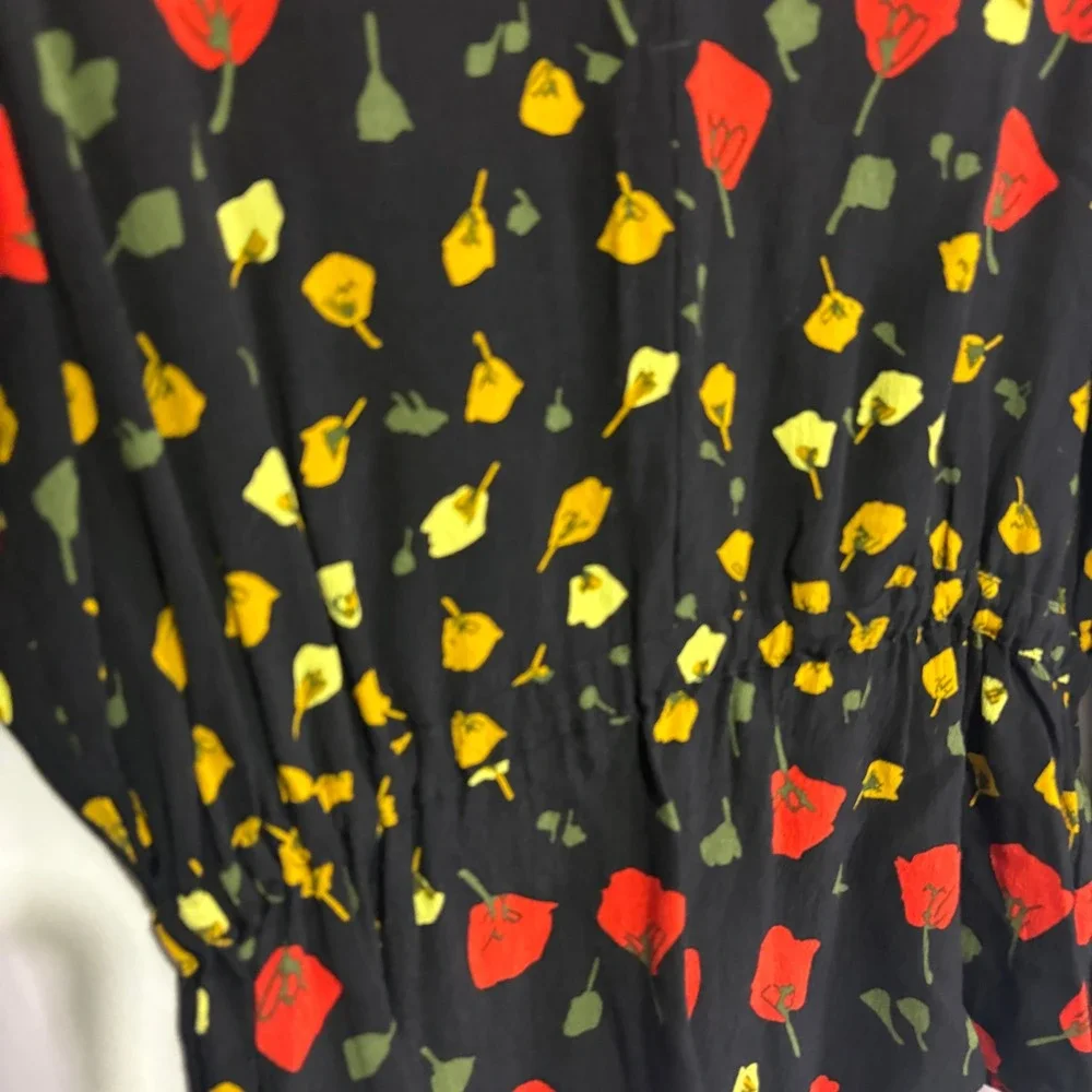 Banana Republic Floral Poppy Blouse Black L/S Cinched Waist S Fall Peplum Office